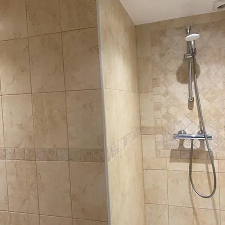 Gites-et-bien-etre, Bansions 2, 1 Bulle Sociale Max 6 Pers Piscine Privee Sart-lez-Spa